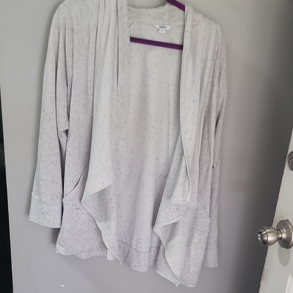 Elegant Light Gray Draped Cardigan